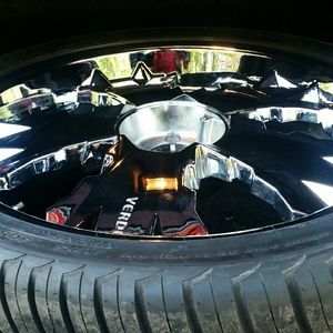 24 inch chrome rims with tires